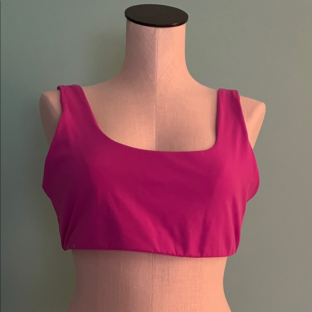 Magenta Scoop Neck studio bra. XL